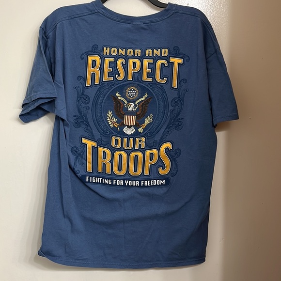 Men’s tee - Picture 3 of 8